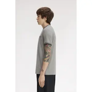 Contrast Trim Double Stripe T-Shirt Fred Perry image-3