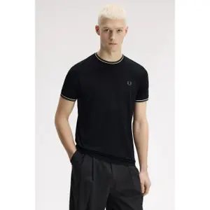Contrast Trim Double Stripe T-Shirt Fred Perry image-4