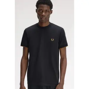 T-shirt a maniche in maglia Fred Perry image-4