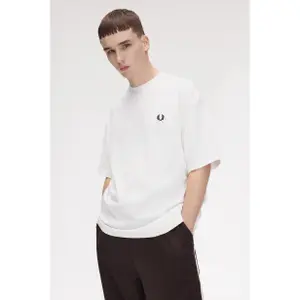 T-shirt med överdimensionerad storlek Fred Perry image-4
