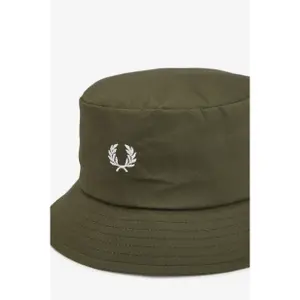 Non-woven bobbin Fred Perry image-2