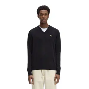 Pull col V Fred Perry Classic