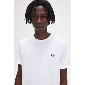 Contrast trim T-shirt Fred Perry image-5