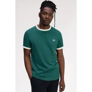 product/f/r/fred-perry_fpm3519_z93_v2_q325_ed1.jpg