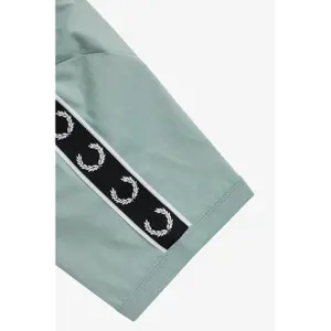 Fred Perry Contrast Trim T-Shirt image-2