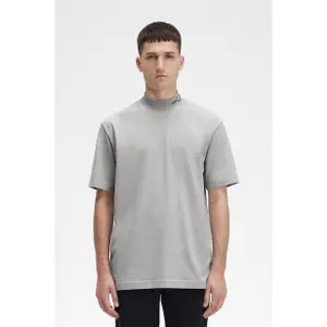 T-shirt with designer collar Fred Perry image-2