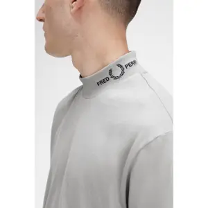 T-shirt with designer collar Fred Perry image-5