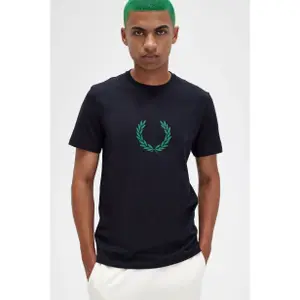 Graphic T-shirt Fred Perry Laurel Wreath image-5