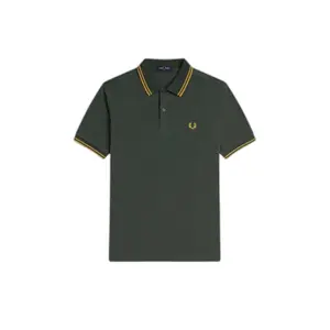 fpmm3600-y22-polo-double-pointe-fred-perry-crt-grn-hnycmb