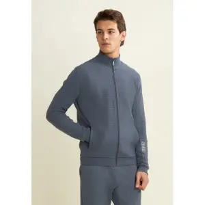 Zippowany sweter w paski z nadrukiem na rękawie Freddy image-2