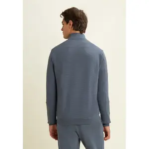 Zippowany sweter w paski z nadrukiem na rękawie Freddy image-3