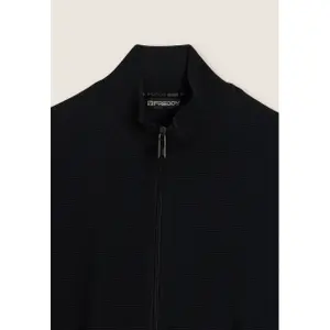 Zippowany sweter w paski z nadrukiem na rękawie Freddy image-2