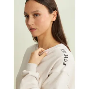 Γυναικείο cropped sweatshirt με τύπωμα στον ώμο Freddy image-5
