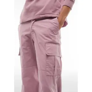 Pantalón cargo de tela para mujer Freddy image-5