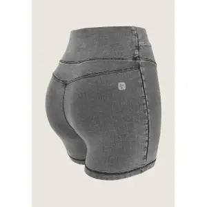 Pantalones cortos ajustados de mujer Freddy Now image-2