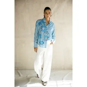 Women's blouse Freeman T Porter Chella Bleached Flowers image-1