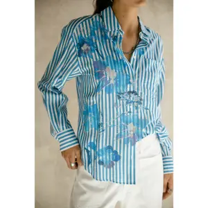 Women's blouse Freeman T Porter Chella Bleached Flowers image-3