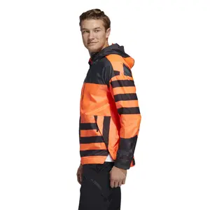 Chaqueta de senderismo adidas Urban Wind Ready image-5