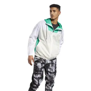 Chaqueta Reebok MYT image-1