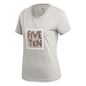 Camiseta de mujer Adidas Five Ten Heritage Graphic image-1