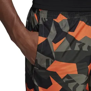 Pantalón corto adidas Run It Camouflage image-6