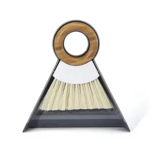 Kit de nettoyage mini brosse avec pelle Full Circle Tiny Team image-1