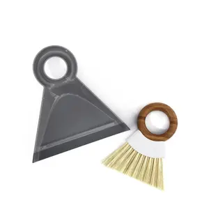 Kit de nettoyage mini brosse avec pelle Full Circle Tiny Team image-0