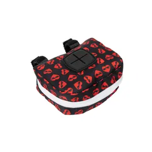 Distributeur de sac à déjections canines FuzzYard Heartbreaker image-0