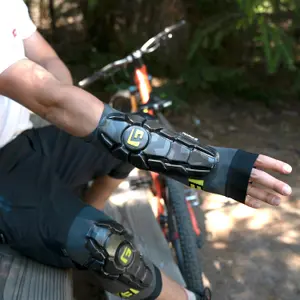 G-Form Pro-X3 Knee Guards image-2