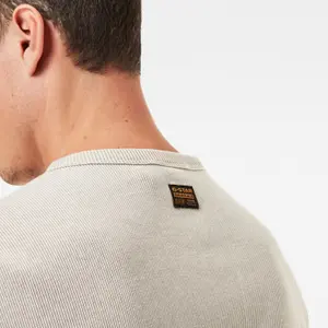 Eng anliegendes, geripptes T-Shirt mit aufgesetzten Kanten G-Star image-4