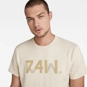 Geschnittenes und genähtes T-Shirt G-Star 7411 image-5