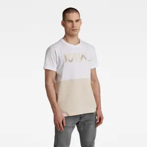 Geschnittenes und genähtes T-Shirt G-Star 7411 image-1