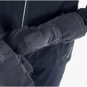 ujjak Galvin Green Levon image-3