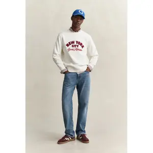 Round Neck Sweatshirt Gant Graphic image-3