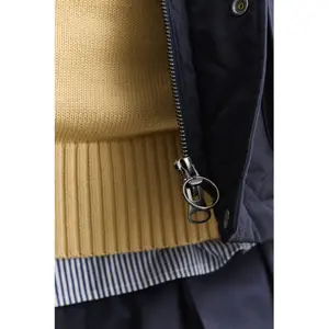 Sleeveless Puffer Jacket Gant Classic image-4