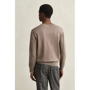 Pull col V Gant image-5