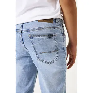 Jeans Dad Fit Kind Garcia Dalino image-3