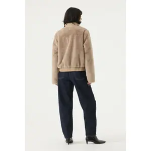 Women's jacket Garcia GJ2600920 image-1
