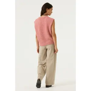 Women's sleeveless sweater Garcia image-1