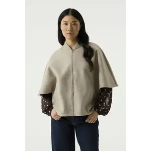 Women's Short Sleeve Zip Jacket Garcia U260096 image-1