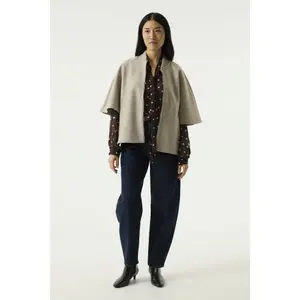Women's Short Sleeve Zip Jacket Garcia U260096 image-2