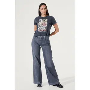 Women's washed T-shirt Garcia image-2