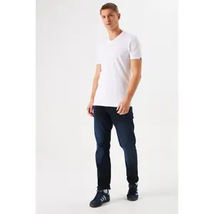V-neck T-shirt Garcia Basic image-2