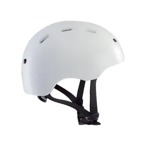 Skate helmet Gath RGM image-1