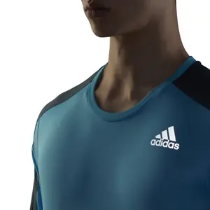 Camiseta de manga larga adidas Own the Run image-6