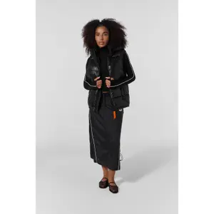 Sleeveless Puffer Jacket Gertrude Cesar image-3