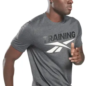T-shirt Reebok Training Vector image-5