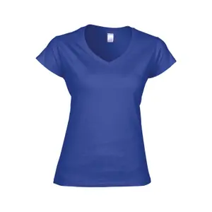 Camiseta de mujer con cuello de pico Gildan Softstyle image-0