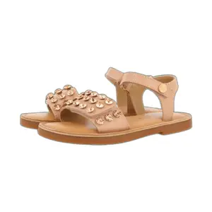 Girl's sandals image-0