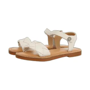 Girl's sandals image-1